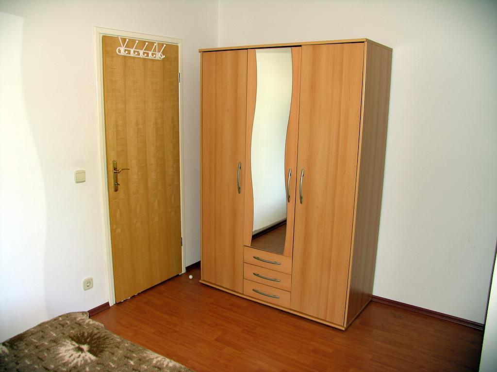 Apartments Mediterranean Sundance Vodice Ruang foto