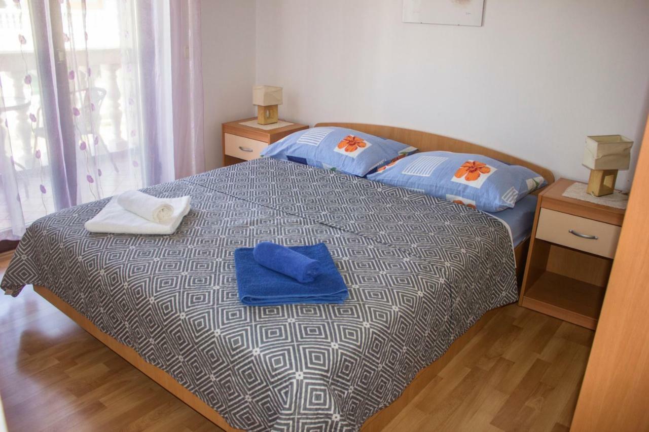 Apartments Mediterranean Sundance Vodice Bagian luar foto